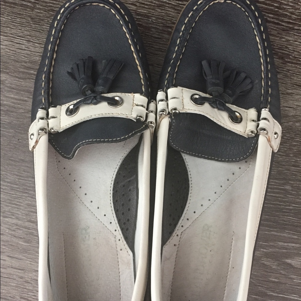 Navy shoes